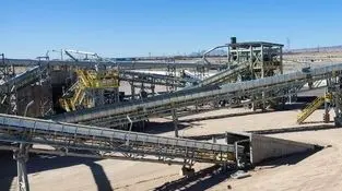 واحد سنگ‌شکن کارخانه آهک خاتون‌آباد راه‌اندازی شد