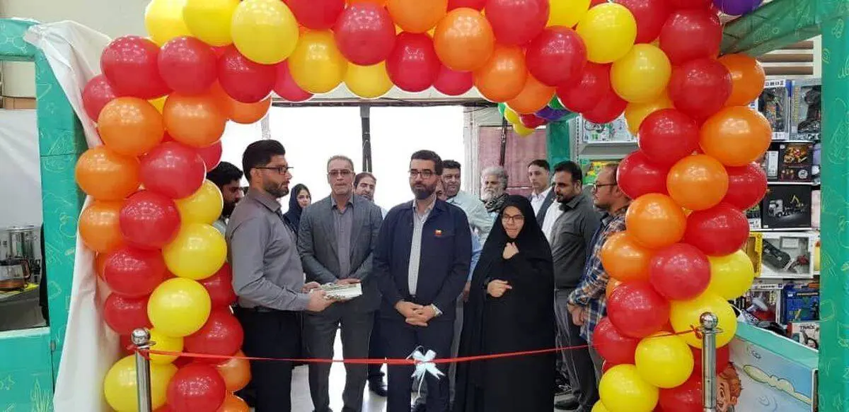 با حضور معاون منابع انسانی و امور اجتماعی شرکت فولادخوزستان انجام شد؛
آیین افتتاح نمایشگاه نوشت افزار و وسایل آموزشی و کمک آموزشی