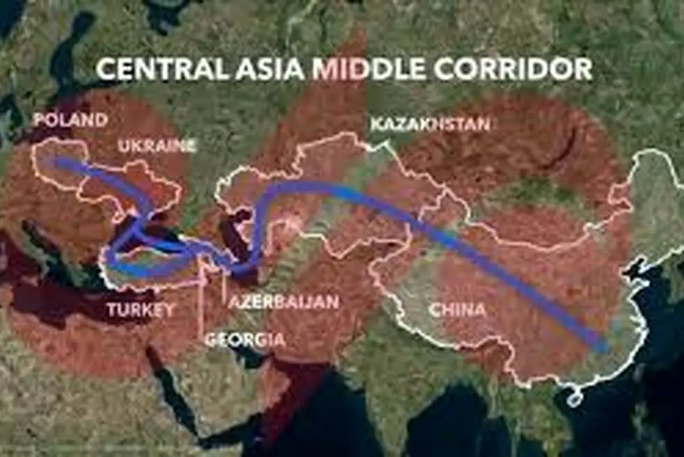کریدور ترانزیتی با پاکستان فعال شد؛ ایران قابل محاصره نیست