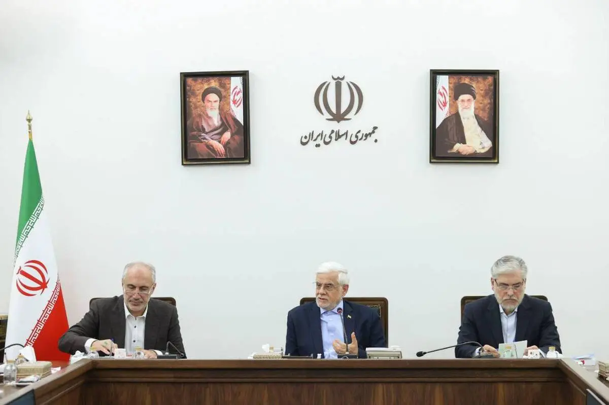دکتر عارف: کشور به اقتدار علم و فناوری نیاز دارد/صندوق‌های حمایتی به پشتیبانی از فعالیت‌های حوزه علمی و فناوری ملزم شده‌اند/کارگروه‌هایی برای رسیدگی به وضعیت معیشتی اساتید تشکیل شده است