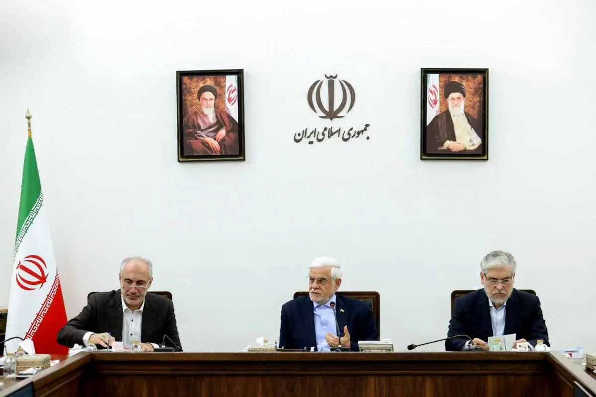 دکتر عارف: کشور به اقتدار علم و فناوری نیاز دارد/صندوق‌های حمایتی به پشتیبانی از فعالیت‌های حوزه علمی و فناوری ملزم شده‌اند/کارگروه‌هایی برای رسیدگی به وضعیت معیشتی اساتید تشکیل شده است