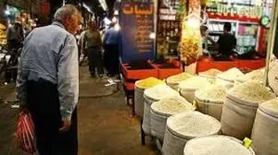 عرضه کالا بالاتر از نرخ مصوب ممنوع است؛ کسبه نقشی در گرانی ندارند
