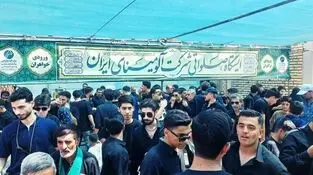 خدمت‌رسانی شرکت آلومینای ایران به عزاداران حسینی با برپایی ایستگاه صلواتی در جاجرم