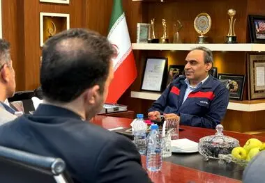 در مسیر توسعه تعاملات اقتصادی و مالی؛ دیدار مدیرعامل فولاد اکسین خوزستان با مدیر شعب بانک توسعه تعاون خوزستان برگزار شد