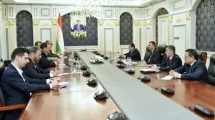در دیدار وزیر صمت با نخست‌وزیر تاجیکستان مطرح شد؛ 
هدف‌گذاری تجارت یک میلیارد دلاری و ایجاد کارخانجات مشترک