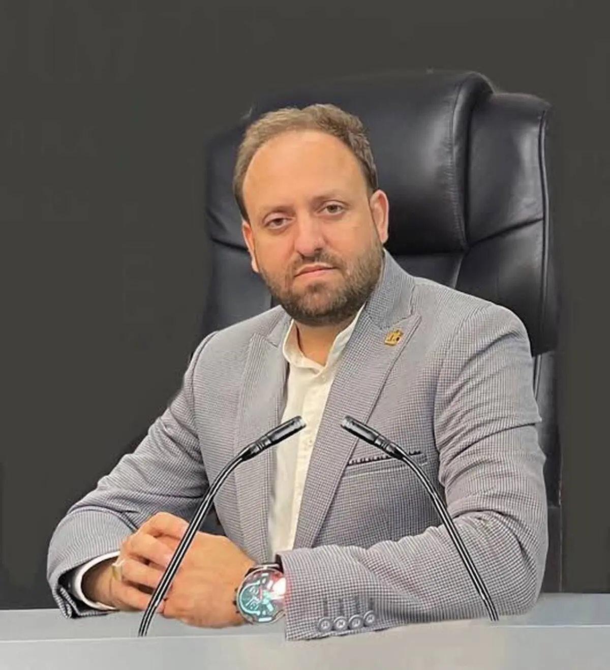 نخبگان راه‌حل عملی چالش‌های کشور را ارائه دهند

