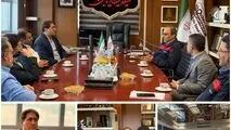 هم‌افزایی برای توسعه صنعت فولاد خوزستان؛
نشست استراتژیک مدیران فولاد اکسین و گروه ملی برای تقویت زنجیره تولید