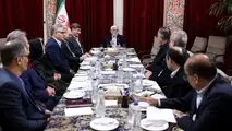 معاون اول رئیس‌جمهور در دیدار با اعضای اتحادیه انجمن‌های علوم اجتماعی:
دولت نیاز دارد تا برای حل مسائل اجتماعی، وفاق و اجماع ایجاد شود/ انجمن‌های علمی مشاوران برجسته و بی‌ادعای نظام هستند/ در سال‌های اخیر سطح مطالبات اجتماعی بالا رفته است/ در چند دهه ا