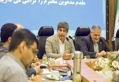 راهبرد سه محوره آینده مبارکه
