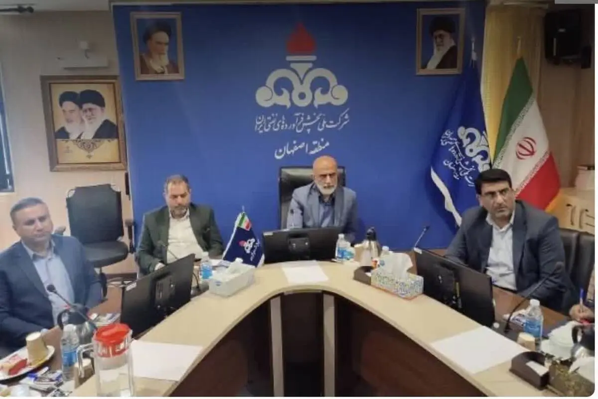 حضور معاون استاندار در شرکت ملی پخش فرآورده‌های نفتی منطقه اصفهان