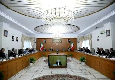 معاون اول رئیس‌جمهور در جلسه هیات دولت: بیانات رهبر معظم انقلاب، راهبرد دولت است/رئیس‌جمهور مواضع منطقی و اصولی نظام را در سازمان ملل با صلابت بیان خواهد کرد/ در چارچوب منافع ملی می‌توانیم با همه کشورهای دنیا روابط خوبی داشته باشیم/ از پیش‌داوری و بیان مو