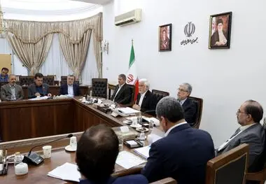 معاون اول رئیس‌جمهور در جلسه بررسی ارتقاء علم و فناوری کشور:اگر در توسعه فناوری‌های پیشرفته غفلت کنیم قادر به مقابله با تهدیدات نخواهیم بود/ دانشگاه و صنعت با یکدیگر هم‌زبان شده‌اند/ دانشگاه‌ها و مراکز پژوهشی همکاری‌های ارزشمندی را با مراکز دفاعی آغاز کرد