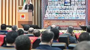 چرا معاون وزیر در برابر فولادمردان خوزستان سر تعظیم فرود آورد؟