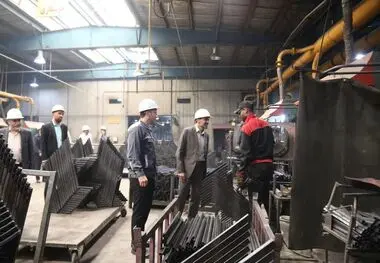 نیمی از میزو صندلی و تخته سفید مدارس کشور در شرکت های صندوق ذخیره فرهنگیان تولید می شود

