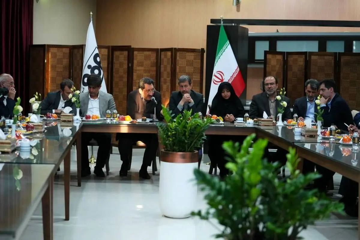 *تامین کسری ورق‌های فولاد با افزایش تولید داخلی و واردات* 