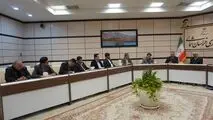 نشست صمیمی مهندس درویشوند، مدیر محترم گروه و سهامدار شرکت آلومینای ایران با جمعی از مسئولان استان