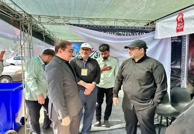 بازدید میدانی مدیرعامل گروه فولاد خوزستان از موکب شهدای شرکت در پایتخت