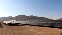 بازدید معاون وزیر نیرو از نیروگاه خورشیدی ۷۲ مگاواتی شرکت آلومینای ایران