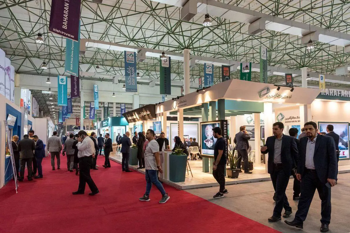 حضور مقامات،استادان دانشگاها و دانشجویان در نمایشگاه 
 استقبال گسترده از پنجمین نمایشگاه ایران ژئو و بیست و نهمین همایش و نمایشگاه ژئوماتیک 