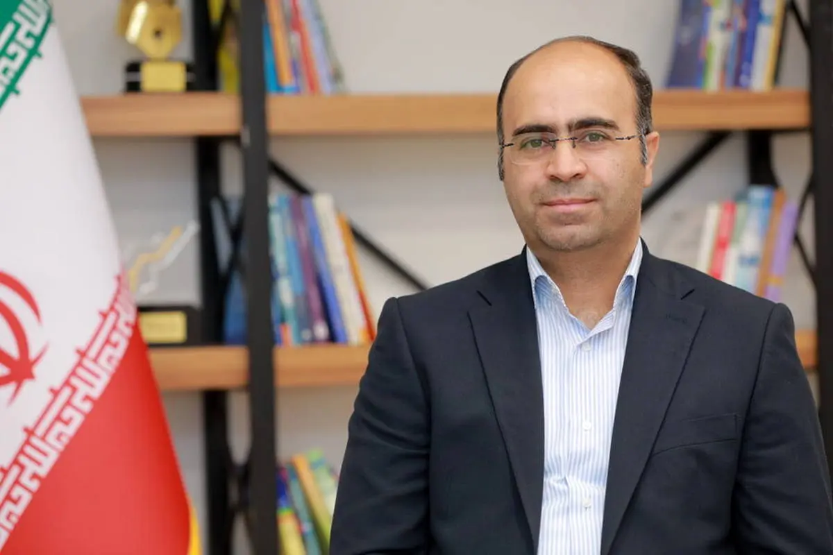 علی اکبر ایرانشاهی، رییس مرکز نظارت بر صندوقهای سرمایهگذاری سازمان بورس اعلام کرد:
جزییات اقدامات حمایتی صندوقهای سرمایهگذاری در اوراق بهادار با درآمد ثابت از بازار سهام/ صندوقهای فیکساینکام، ۱۰ همت برای حمایت از بازار سهام تامین مالی کردند