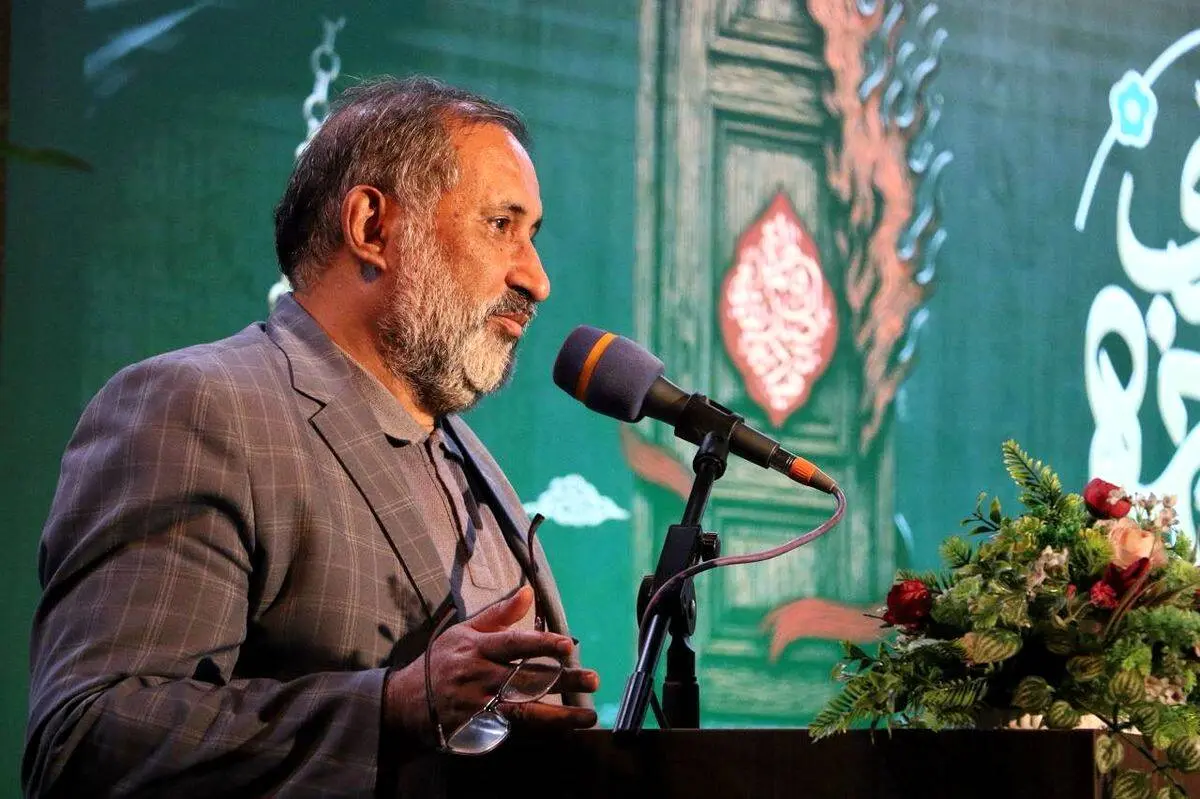 در آستانه‌ی شهادت جانگداز بزرگ بانوی جهان اسلام حضرت فاطمه‌زهرا سلام‌الله‌علیها و به همت امور فرهنگی روابط‌عمومی شرکت فولاد خوزستان؛
آئین سوگواره‌ی شعر فاطمی برگزار شد
