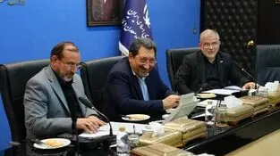 تأکید وزیر صمت از تسهیل تأمین مواد اولیه تا توسعه تجارت با همسایگان