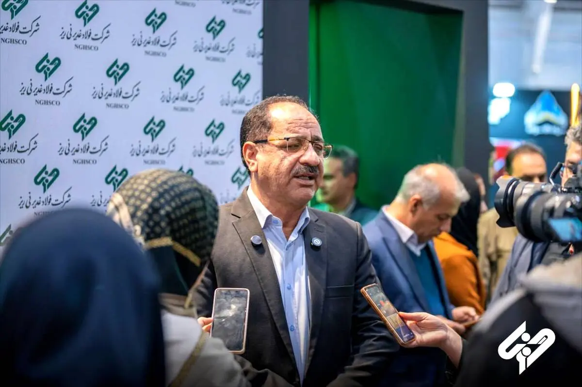 بازدید نایب‌رئیس کمیسیون صنایع و معادن مجلس از غرفه فولاد غدیر نی‌ریز در متالورژی 2025 شیراز
