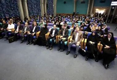 همایش بین‌المللی «نقش جهان، نقش زنان» برگزار شد
آغاز حرکت ملی بانوان کارآفرین از اصفهان