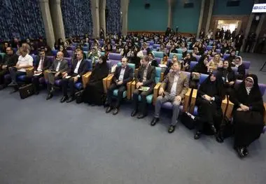 همایش بین‌المللی «نقش جهان، نقش زنان» برگزار شد
آغاز حرکت ملی بانوان کارآفرین از اصفهان