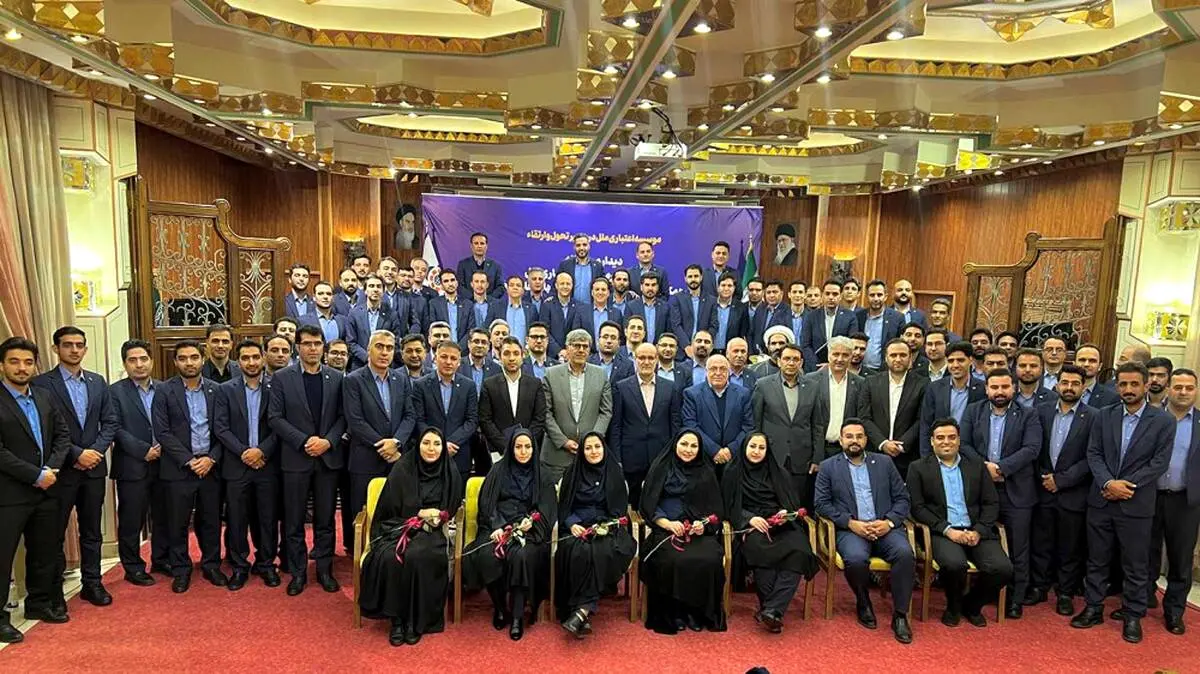 سفر استانی دکتر جمالی به اصفهان: گام‌های جدی در راستای ارتقای بهره‌وری و تحول سازمانی موسسه اعتباری ملل