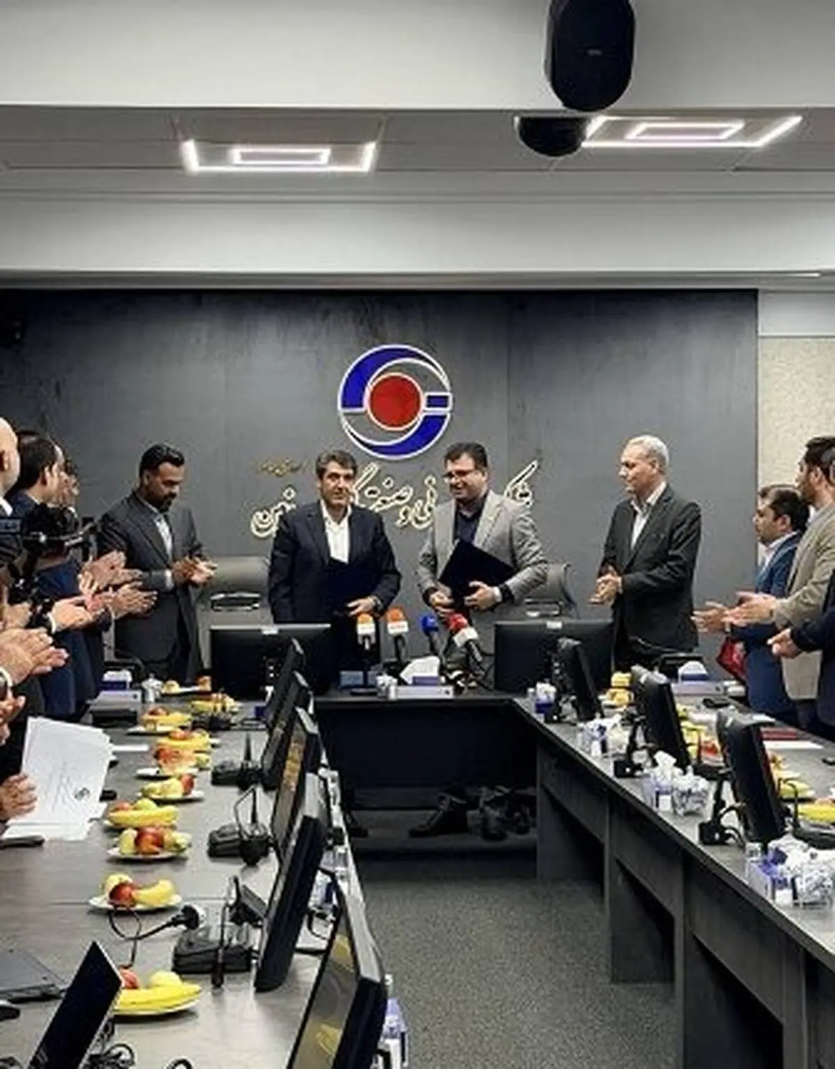 امضای قرارداد اجرای فاز نخست پروژه IPCC گهرزمین و ایریتک