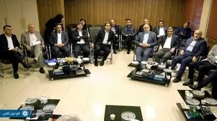 نسل قدیم معدن در اتاق ایران