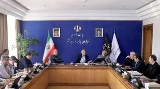 رئیس جمهور یک تنه پای قطع برق صنعت