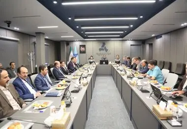 از تکریم پیشکسوتان تا نقشه راه نوسازی صنایع
جانشین‌پروری، کلید طلایی ایدرو