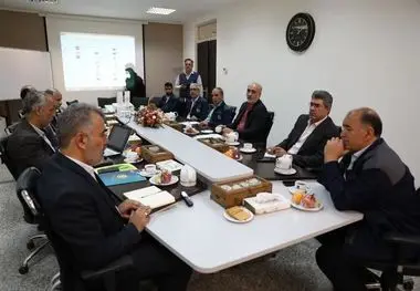 با حضور مدیر عامل شرکت سنگ آهن مرکزی بافق و مدیر فنی و حرفه ای استان یزد؛طرح ارتقای مرکز آموزش فنی و حرفه‌ای بافق به قطب تخصصی مهارت‌های معدنی تصویب شد