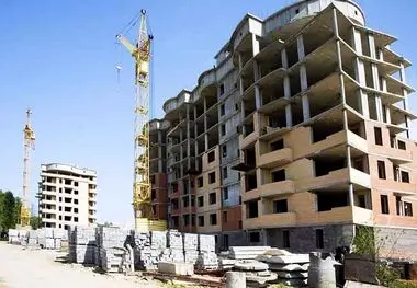 سونامی تورم در ساحل آشفته مصالح ساختمانی