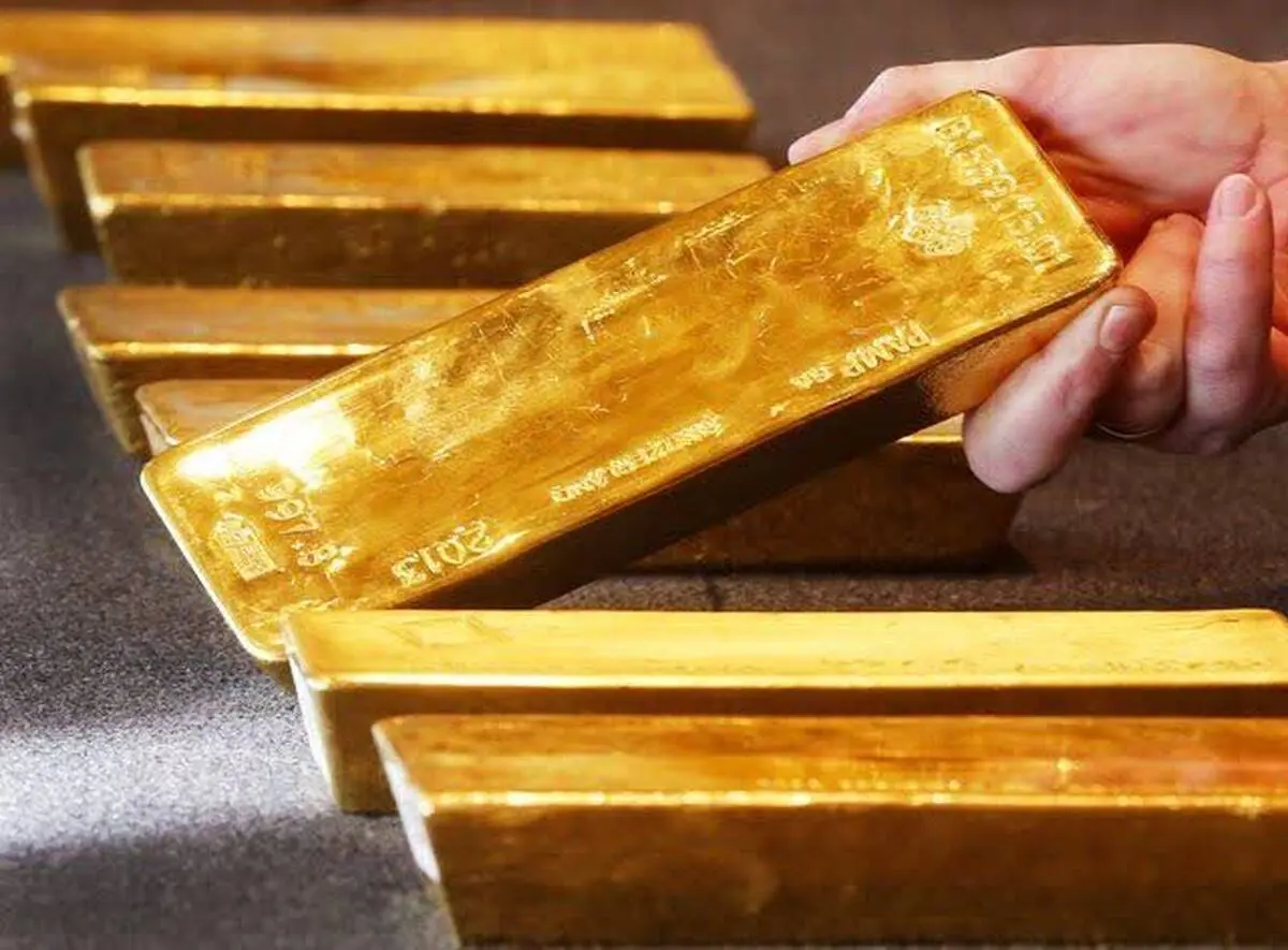 سیگنال‌های متضاد، بازار را در آستانه تصمیم بزرگ قرار داد