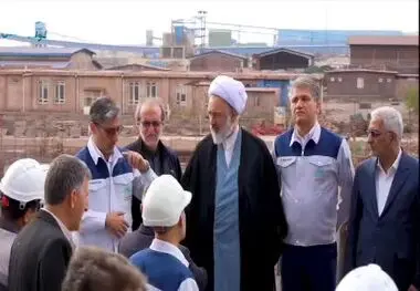بازدیدحجت‌الاسلام و المسلمین فتوحی، رئیس منطقه ۲ بازرسی کل کشور و بازرس کل خراسان رضوی از کارخانجات تولیدی شرکت فولاد سنگان