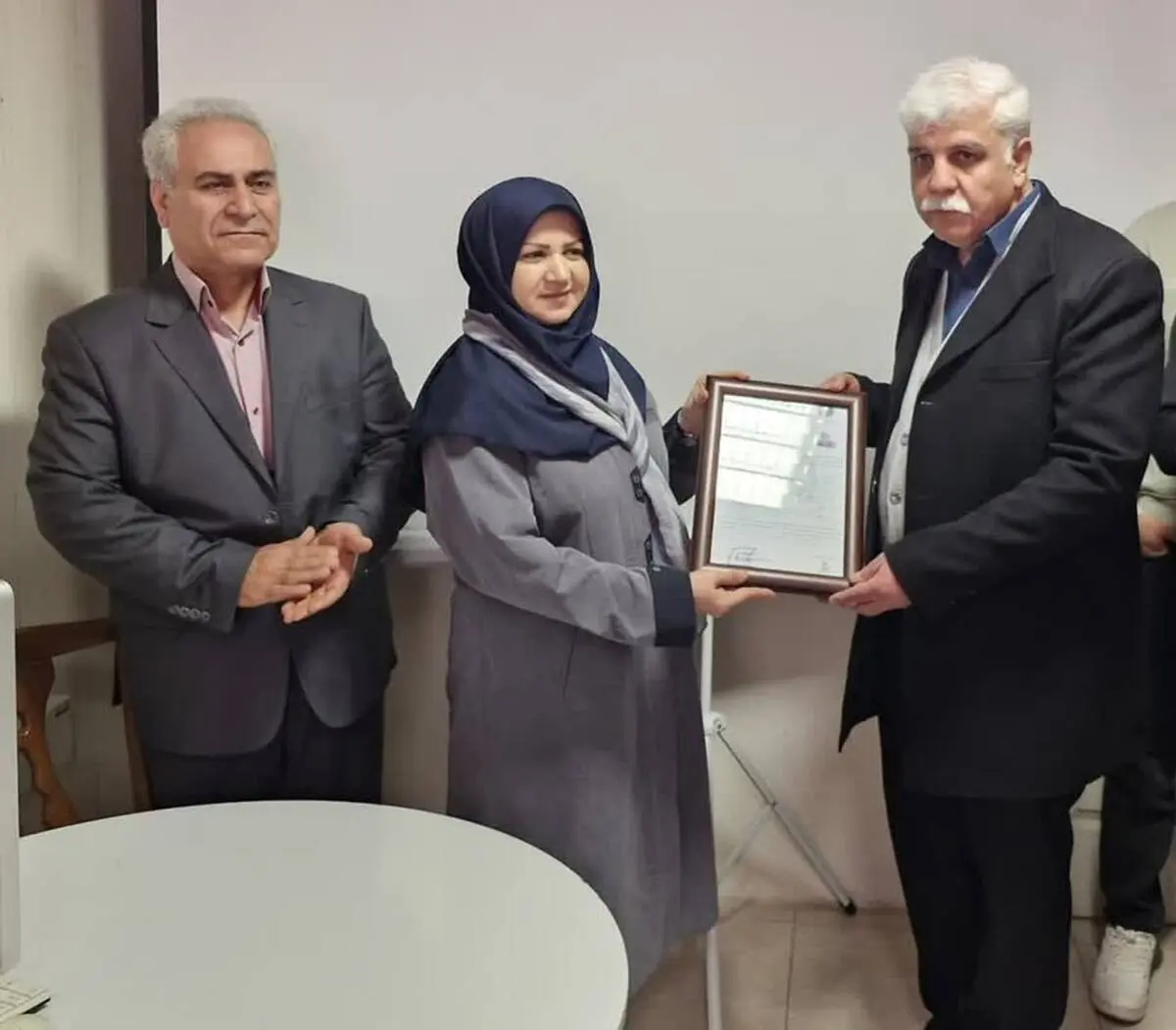 افتتاح مرکز جوار بین کارگاهی اتحادیه عکاسان و فیلمبرداران و لابراتوارداران اصفهان در دهه مبارک فجر

