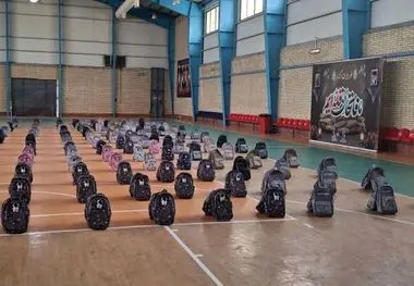 کارکنان فولاد هرمزگان بانی تامین لوازم‌التحریر نیازمندان