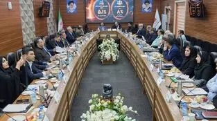 پنجمین جلسه میز فولاد استان خوزستان با حضور مدیران استانی و مدیران شرکت‌های فولادی برگزار شد