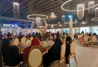 اکرام ایتام به مناسبت ایام ولادت امیرالمومنین (ع) توسط خیریه آبشار عاطفه‌ها