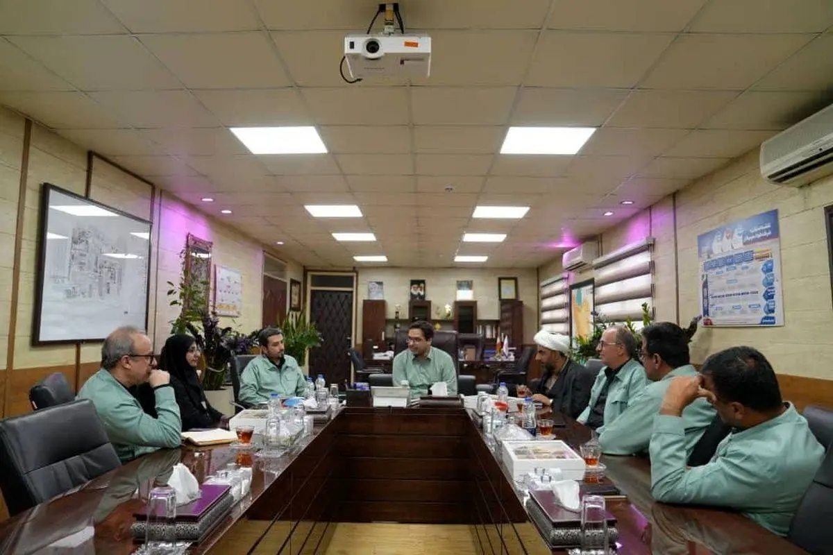 مدیرعامل فولاد هرمزگان در نخستین جلسه شورای فرهنگی تأکید کرد: برنامه‌های فرهنگی باید ریشه در فرهنگ سازمانی داشته باشد
