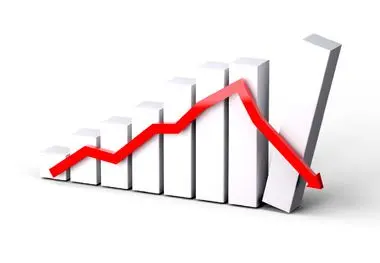 جهان اقتصاد بررسی می‌کند؛
بن‌بست اقتصادی؛ نفت هم نجات نداد/ رکود آرام اما عمیق؛ هشدار تازه آمارهای رسمی