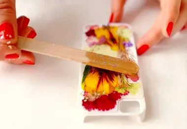 ساخت قاب گوشی با رزین

