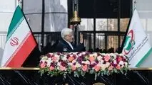 معاون اول رئیس‌جمهور در آیین نواختن زنگ آغاز معاملات بورس:
هیچ بازاری بدون اعتماد مردم پایدار نخواهد ماند/ باید از سلامت بازار صیانت کنیم/ تورم قوانین و تصمیم‌گیری‌ها زمینه را برای فساد فراهم می‌کند/ برخی افراد به دلیل منافع شخصی عدم شفافیت را با مسائل ا