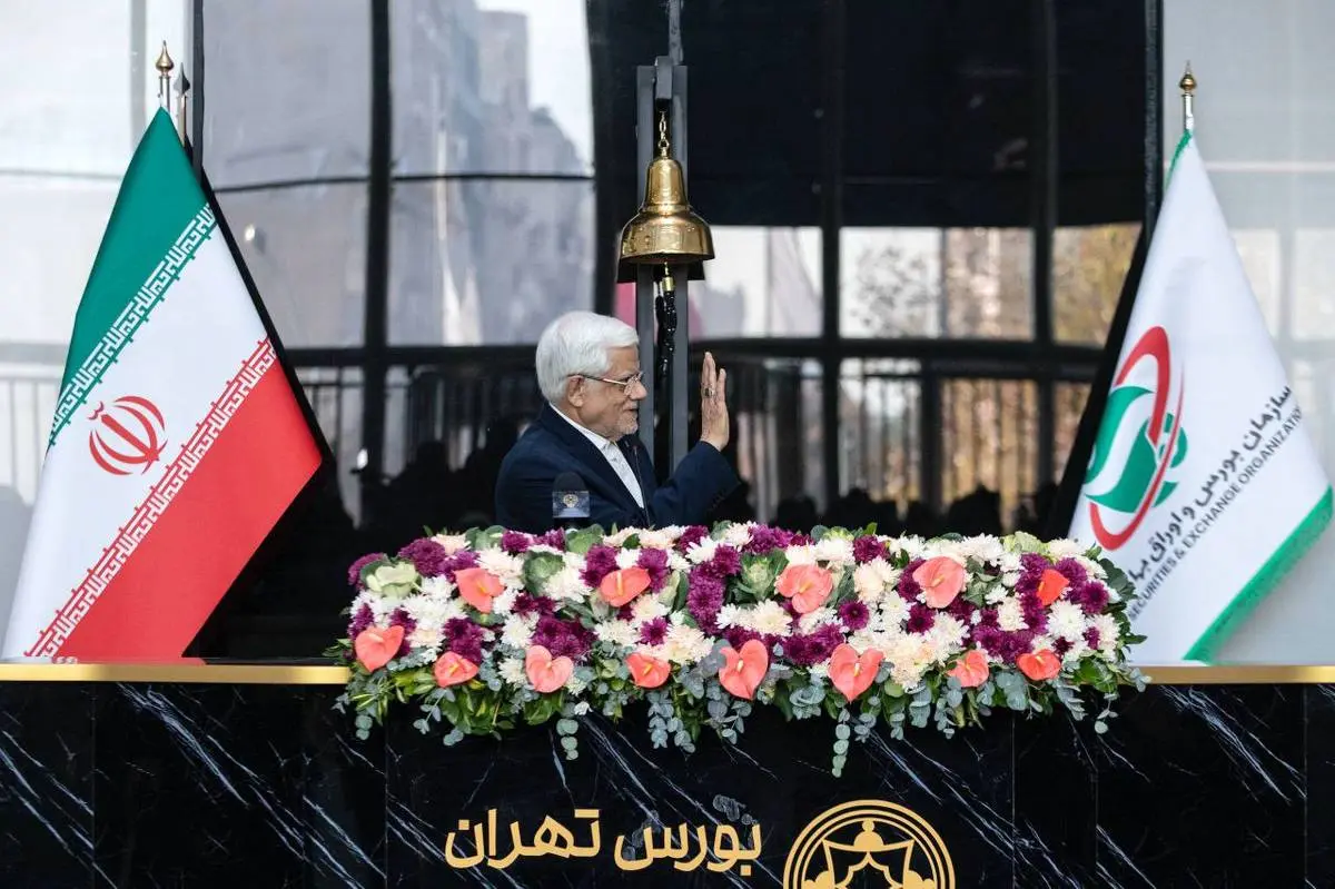 معاون اول رئیس‌جمهور در آیین نواختن زنگ آغاز معاملات بورس:
هیچ بازاری بدون اعتماد مردم پایدار نخواهد ماند/ باید از سلامت بازار صیانت کنیم/ تورم قوانین و تصمیم‌گیری‌ها زمینه را برای فساد فراهم می‌کند/ برخی افراد به دلیل منافع شخصی عدم شفافیت را با مسائل ا