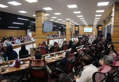 با مشارکت بی نظیر رسانه ها؛ نشست خبری مدیرعامل فولاد خوزستان با حضور ۱۸۰ فعال رسانه‌ای برگزار شد