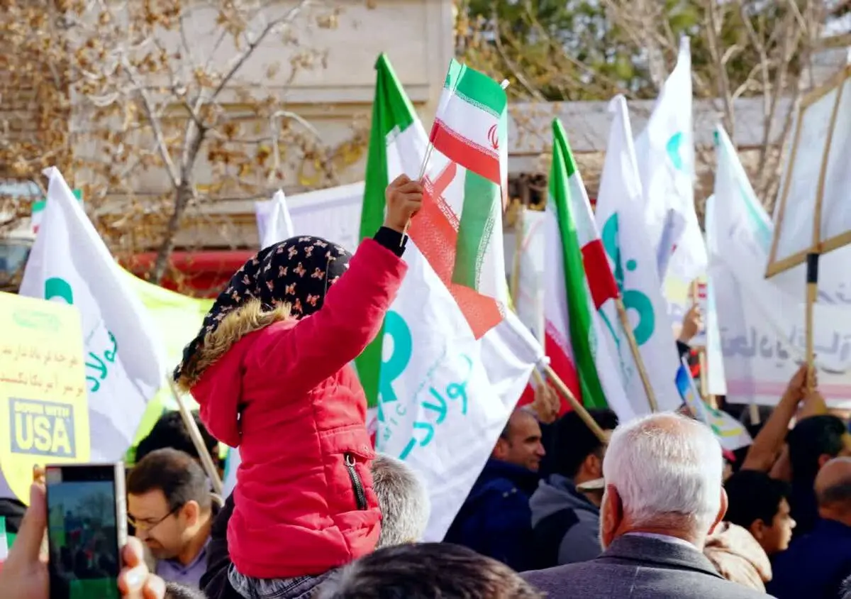 حضور معاونین ، مدیران و دیگر کارکنان شرکت صنایع معدنی فولاد سنگان در مراسم راهپیمایی ۲۲ بهمن ماه، سالروز پیروزی شکوهمند انقلاب اسلامی