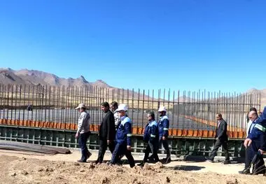  بازدید نماینده مجلس و مدیرعامل صبانور از پروژه کنسانتره‌سازی گلالی
